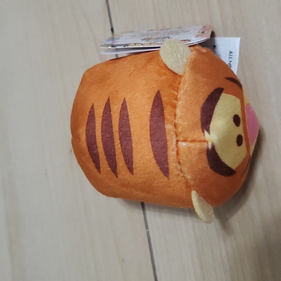 Disney tsum tsum tigger qty1 - Picture 2 of 3